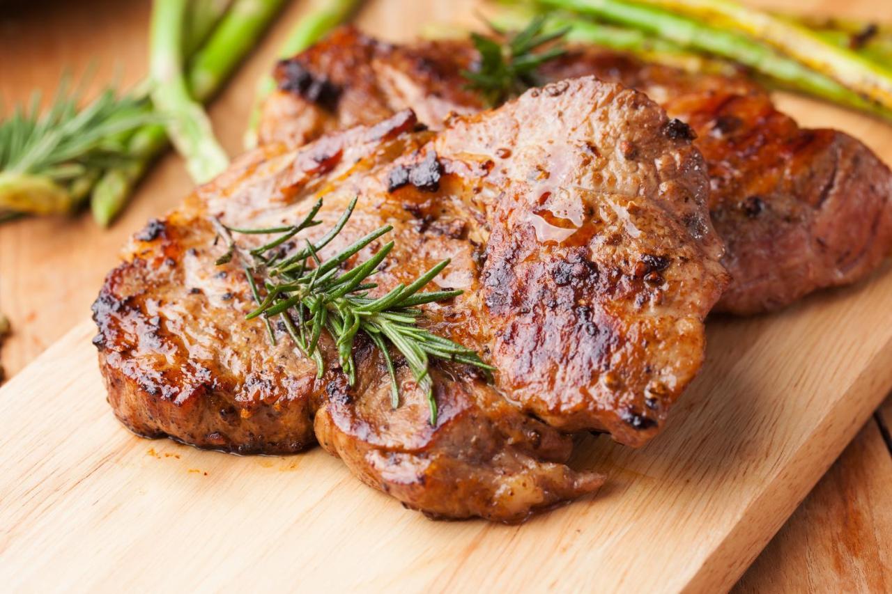 נאגו Oriental Hotel Okinawa Resort & Spa מראה חיצוני תמונה Lamb steak