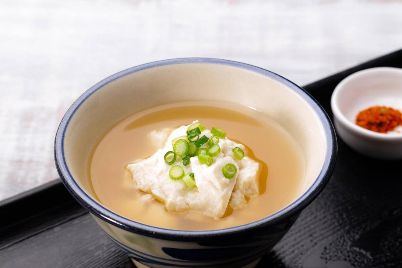 נאגו Oriental Hotel Okinawa Resort & Spa מראה חיצוני תמונה Yatsuhashi
