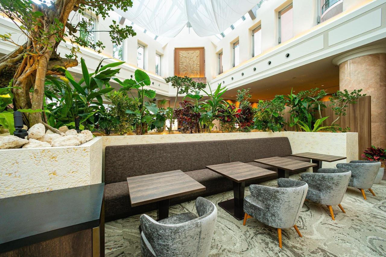 נאגו Oriental Hotel Okinawa Resort & Spa מראה חיצוני תמונה The interior of the hotel