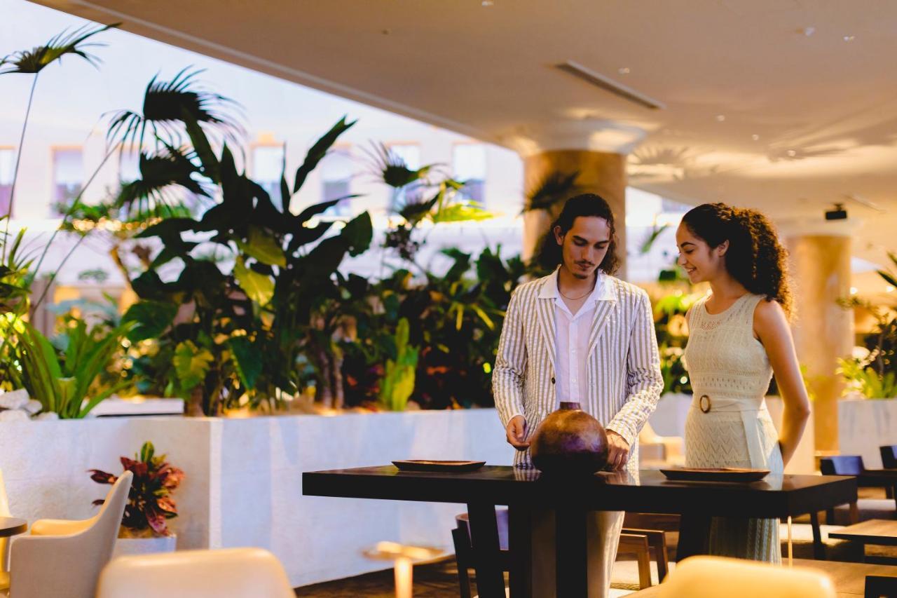 נאגו Oriental Hotel Okinawa Resort & Spa מראה חיצוני תמונה The lobby of the hotel