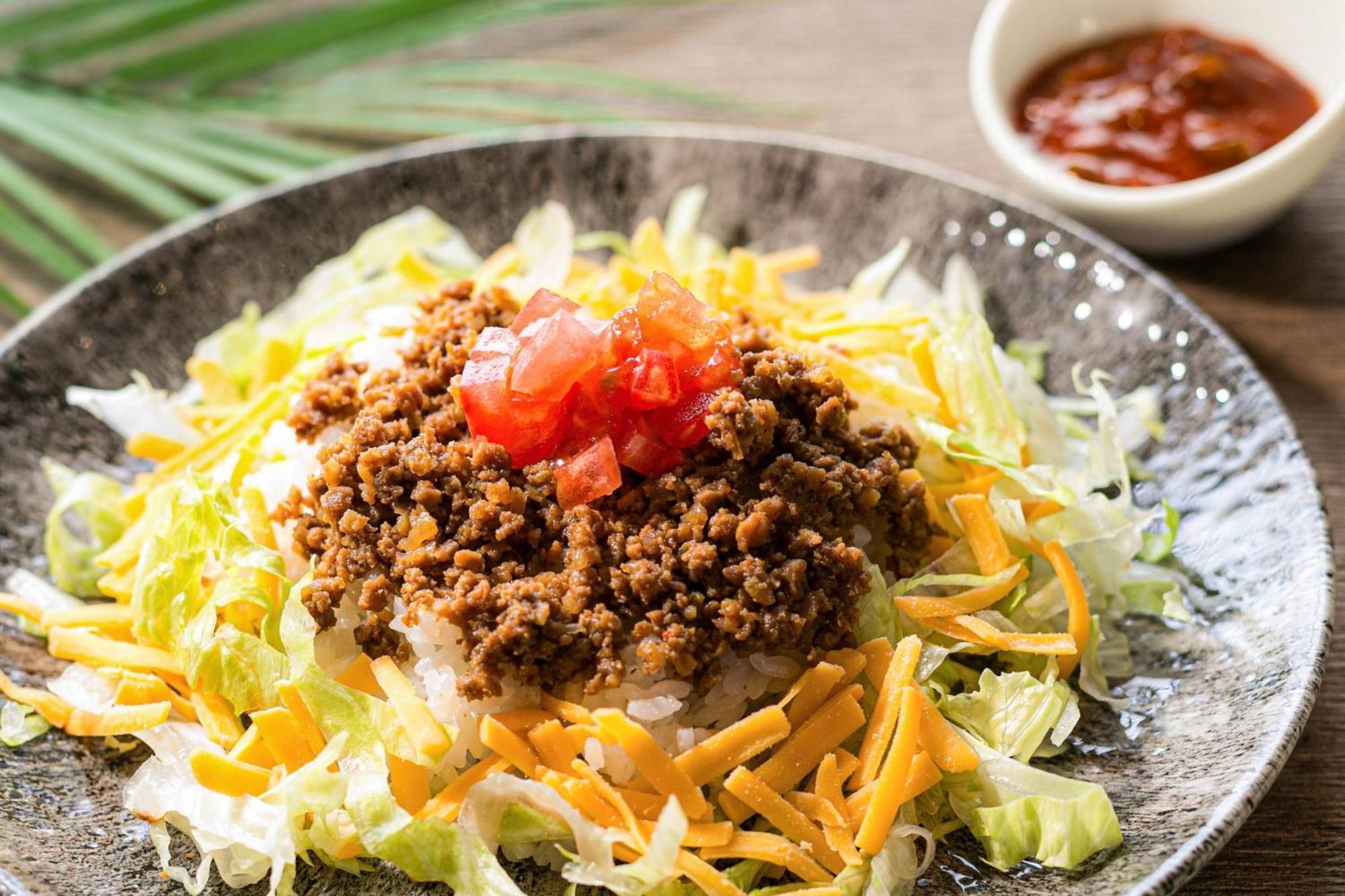 נאגו Oriental Hotel Okinawa Resort & Spa מראה חיצוני תמונה Taco rice